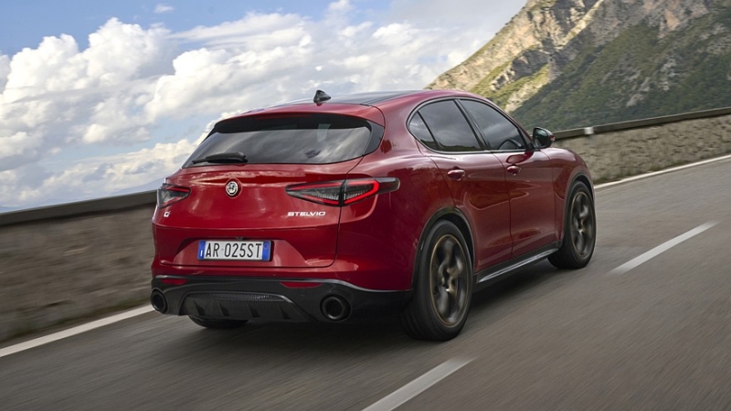 В Alfa Romeo подтвердили, что у Giulia и Stelvio следующего поколения будут версии с ДВС