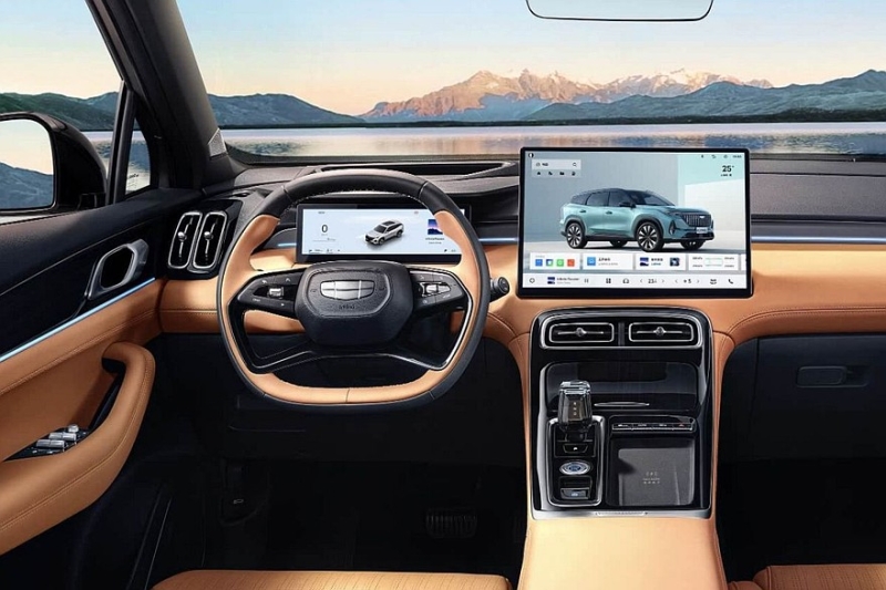 Кроссовер Geely Atlas изменился не только снаружи: полноценные официальные фото